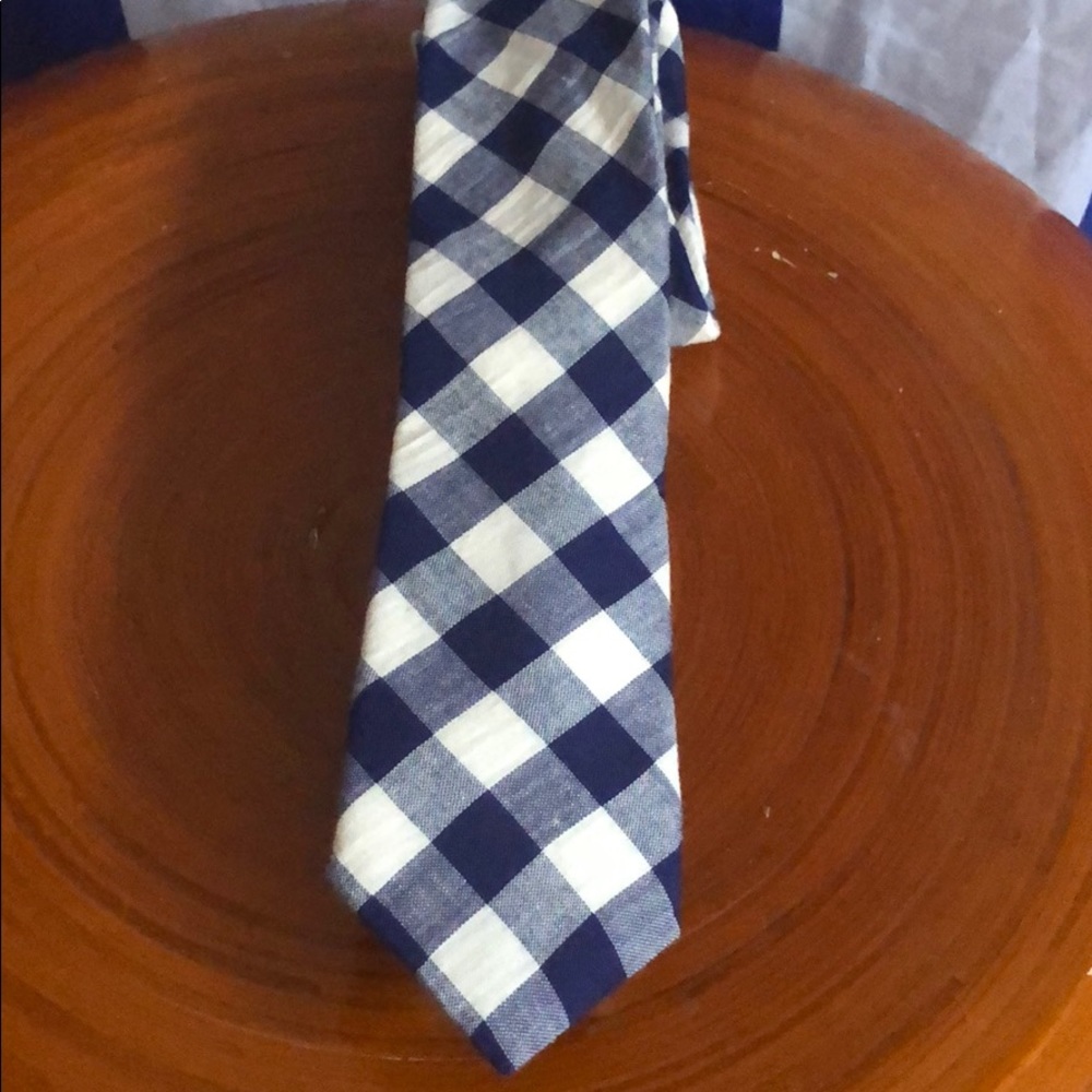 Blue and White Tie